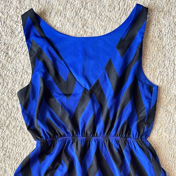 Everly Women's Black & Blue Chevron A Line Dress - SIZE SMALL - Picture 3 of 8
